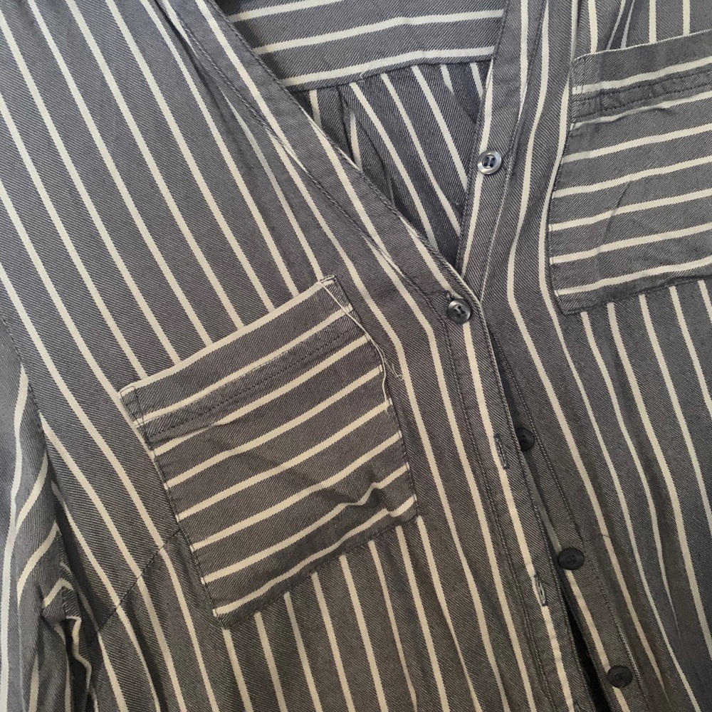 Stripe 👚 - Picture 3 of 3